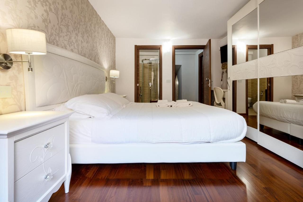 ノート Porta Nazionale Dependance Bed & Breakfast エクステリア 写真