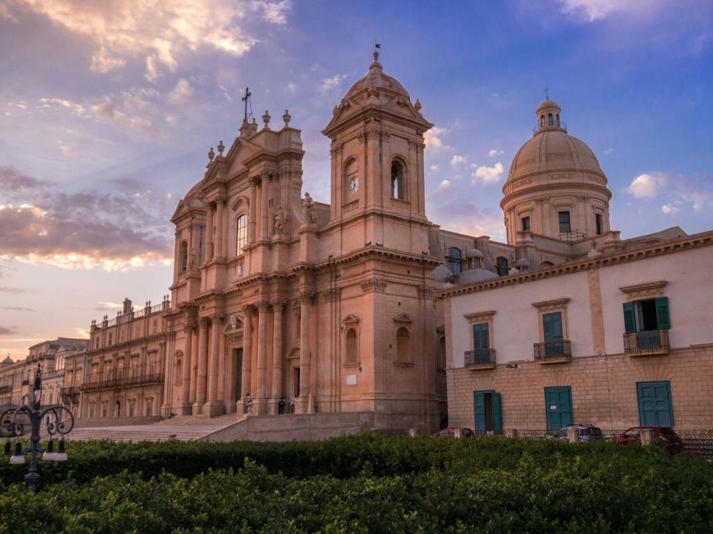 ノート Porta Nazionale Dependance Bed & Breakfast エクステリア 写真
